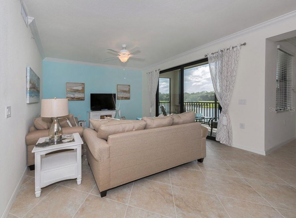 16904 Vardon Terrace, Unit 202, Lakewood Ranch, FL 34211 Photo