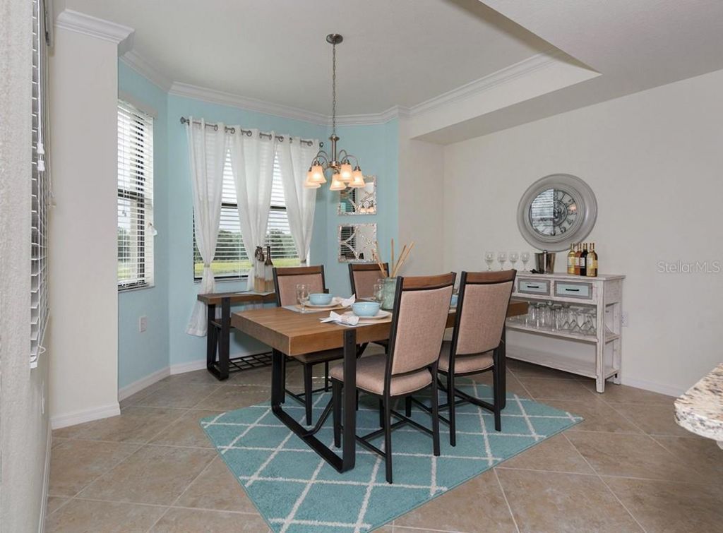 16904 Vardon Terrace, Unit 202, Lakewood Ranch, FL 34211 Photo