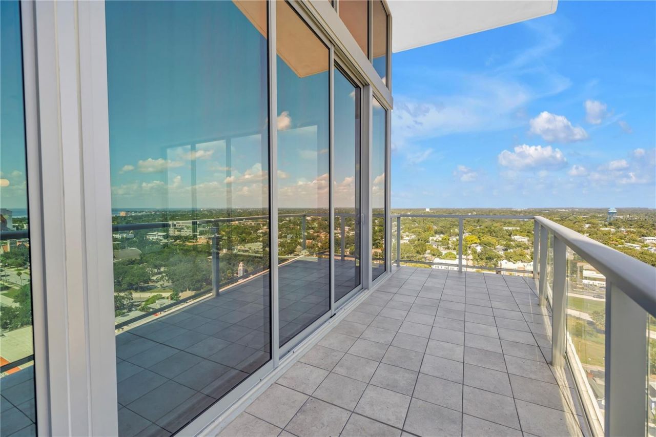 777 3rd Avenue N, Unit 1703, Saint Petersburg, FL 33701 Photo