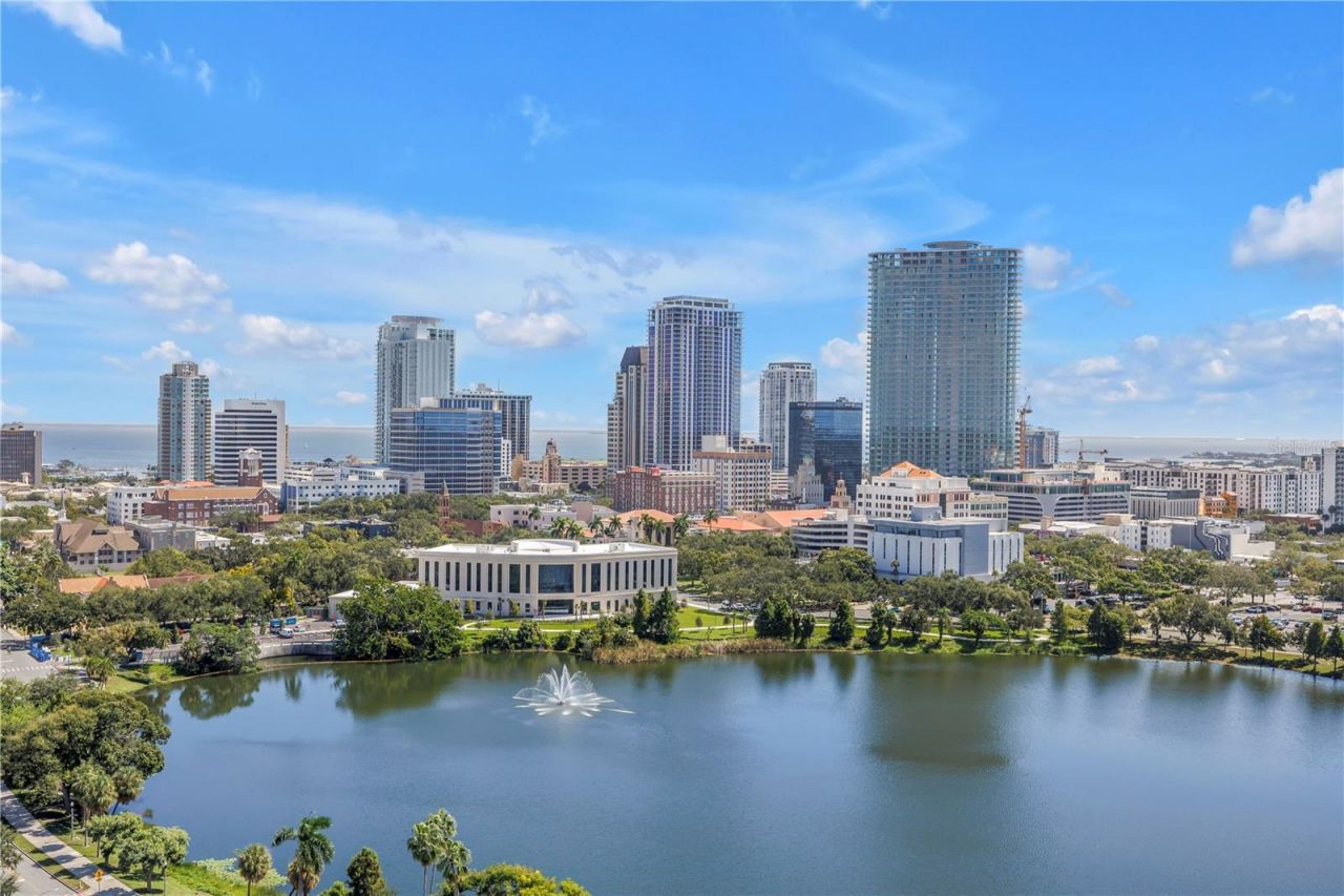 777 3rd Avenue N, Unit 1703, Saint Petersburg, FL 33701 Photo