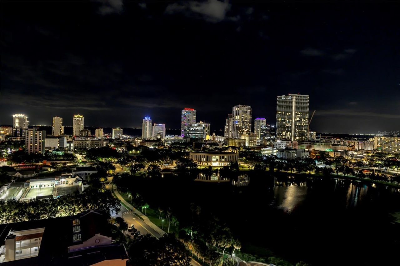 777 3rd Avenue N, Unit 1703, Saint Petersburg, FL 33701 Photo