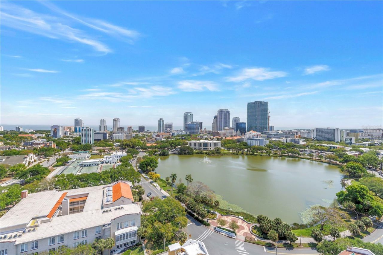 777 3rd Avenue N, Unit 1703, Saint Petersburg, FL 33701 Photo