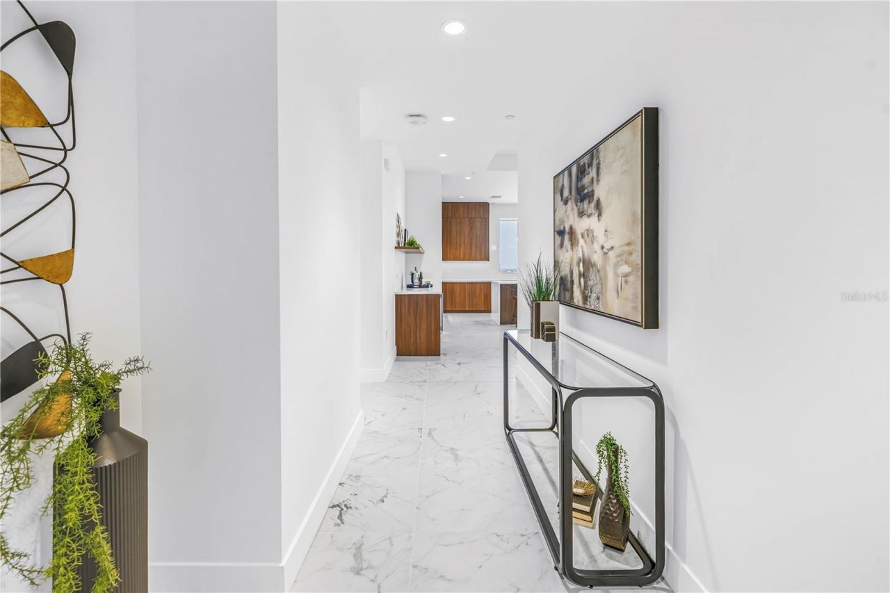 777 3rd Avenue N, Unit 1703, Saint Petersburg, FL 33701 Photo