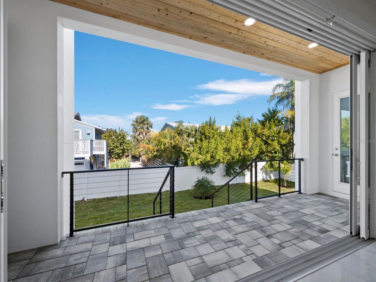 635 Jungle Queen Way, Longboat Key, FL 34228 Photo