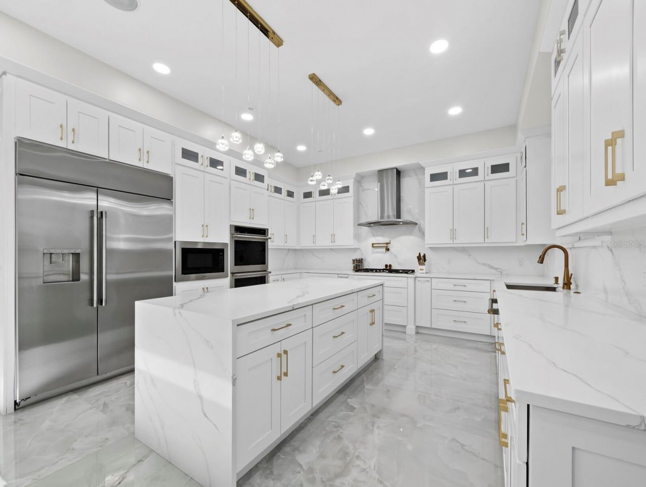 635 Jungle Queen Way, Longboat Key, FL 34228 Photo