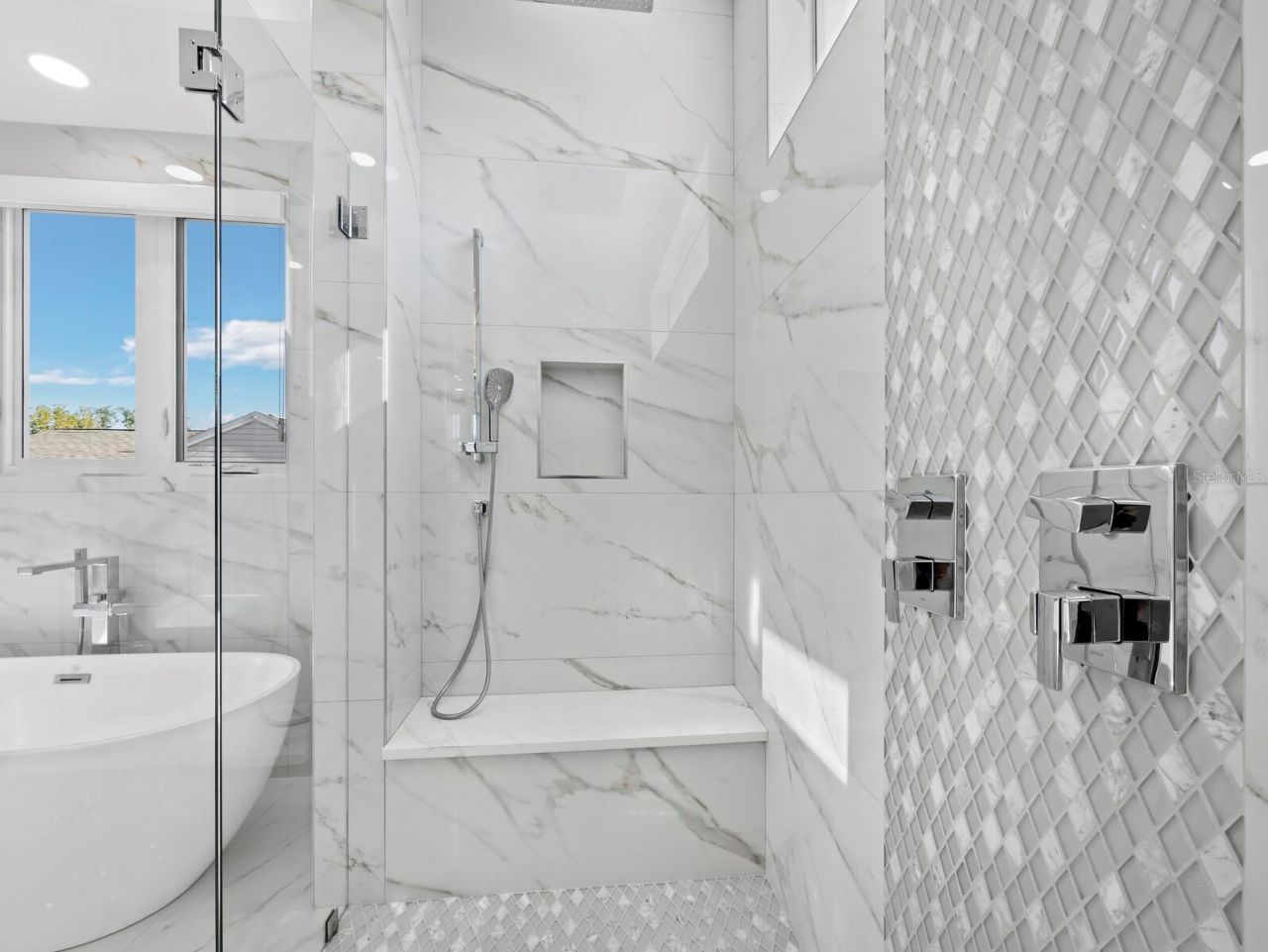 635 Jungle Queen Way, Longboat Key, FL 34228 Photo