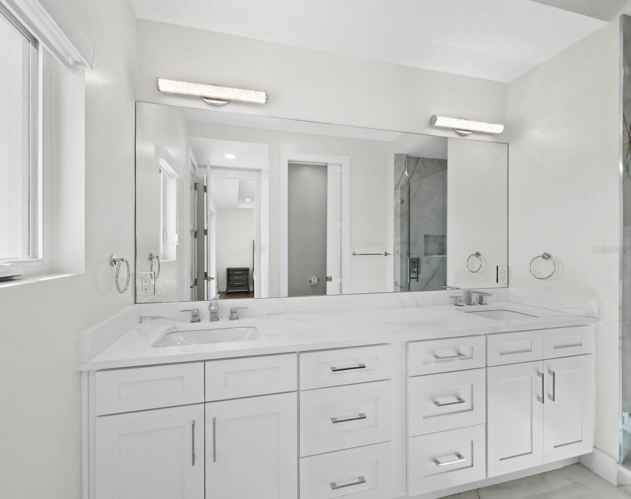 635 Jungle Queen Way, Longboat Key, FL 34228 Photo