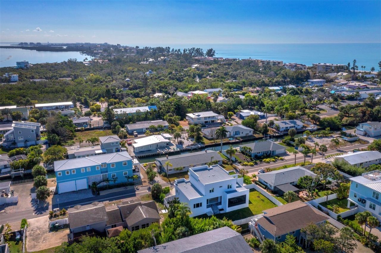 635 Jungle Queen Way, Longboat Key, FL 34228 Photo