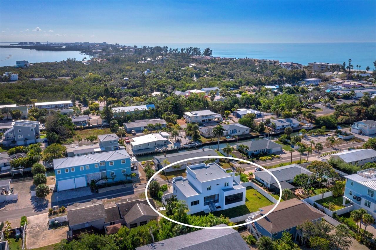 635 Jungle Queen Way, Longboat Key, FL 34228 Photo