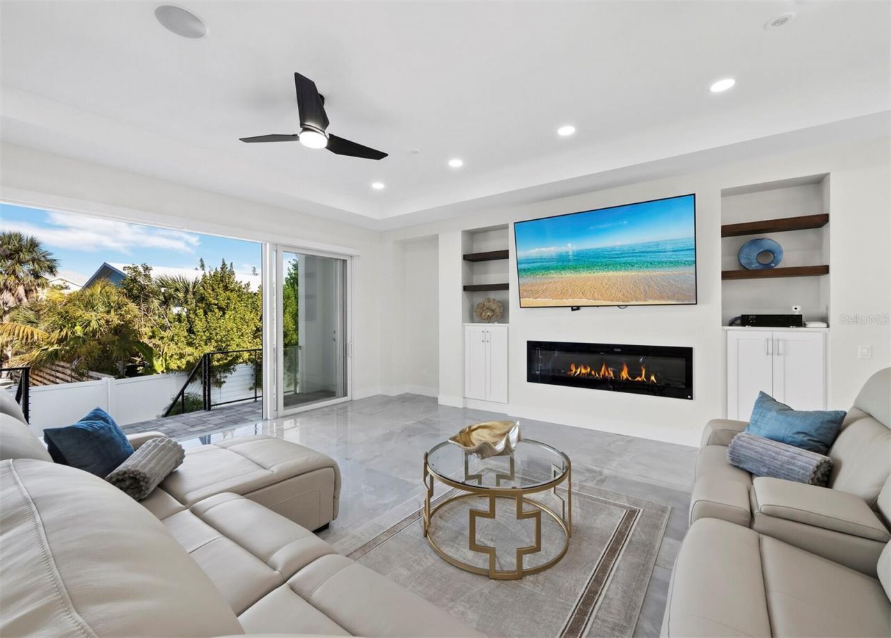 635 Jungle Queen Way, Longboat Key, FL 34228 Photo