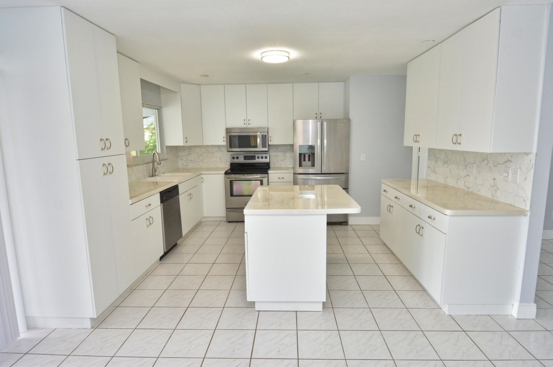 420 SE Streamlet Avenue, Port Saint Lucie, FL 34983 Photo