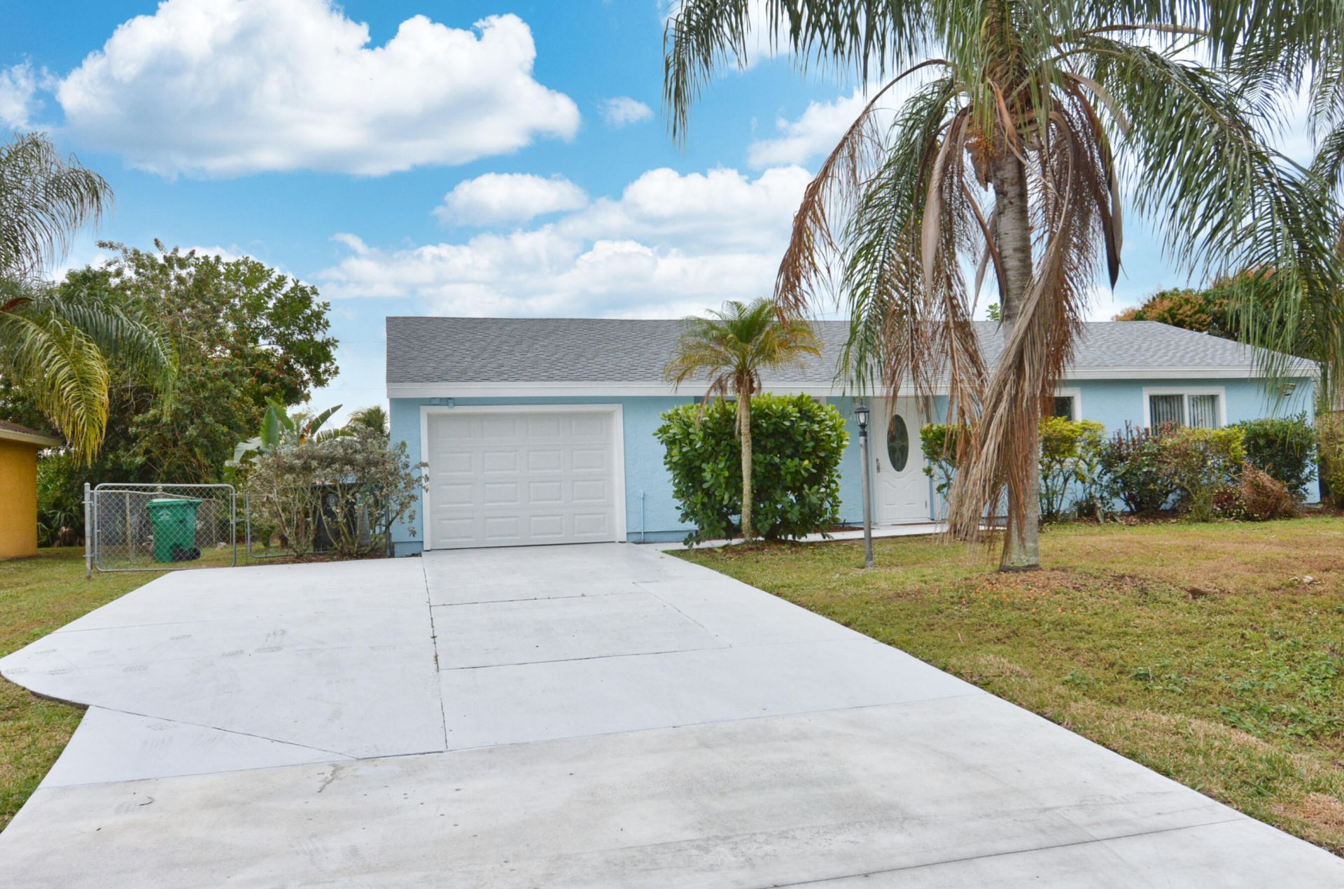 420 SE Streamlet Avenue, Port Saint Lucie, FL 34983 Photo