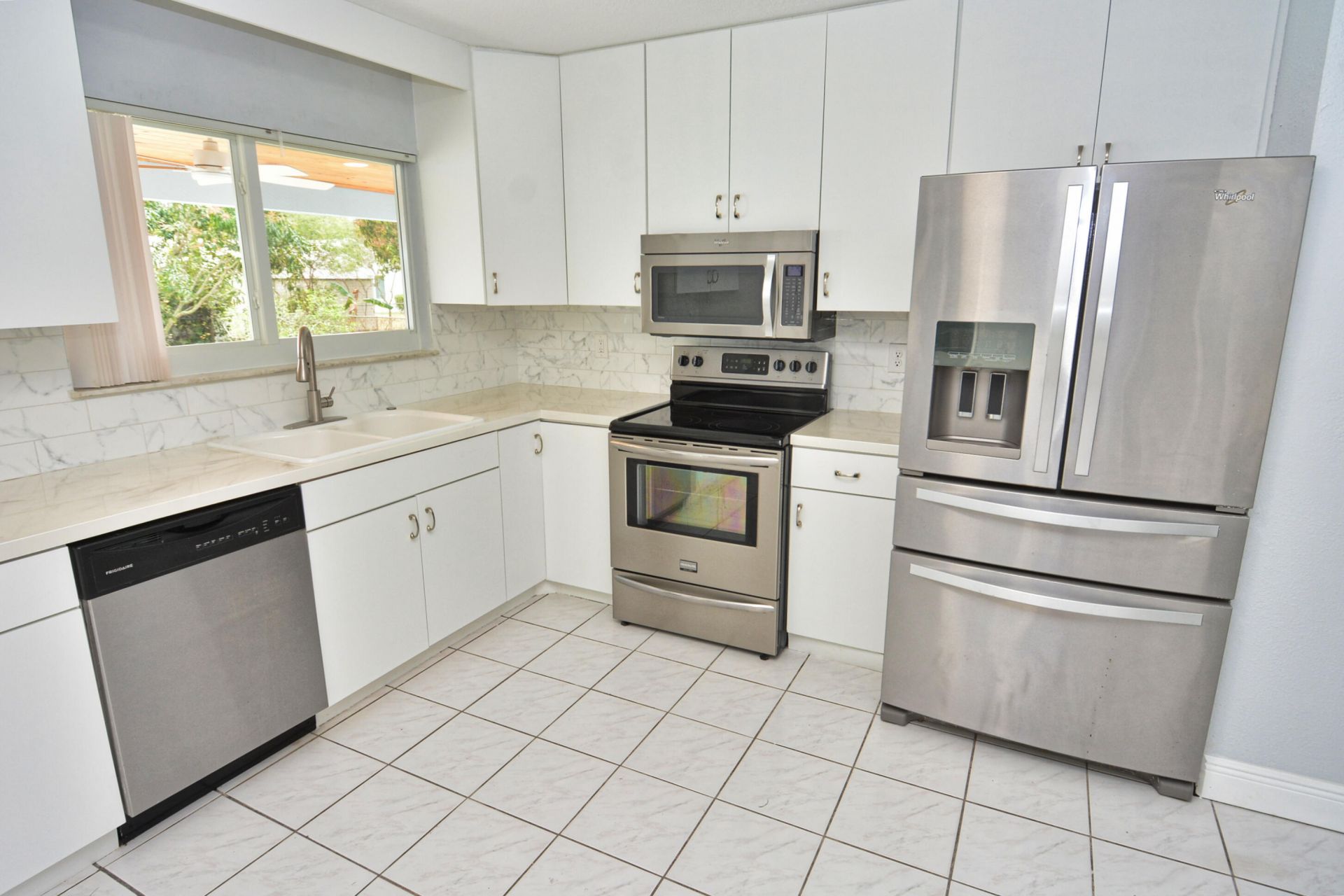 420 SE Streamlet Avenue, Port Saint Lucie, FL 34983 Photo