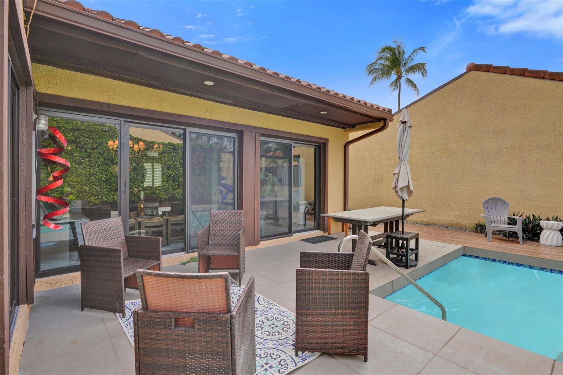 1017 NE 202nd Lane, Miami, FL 33179 Photo