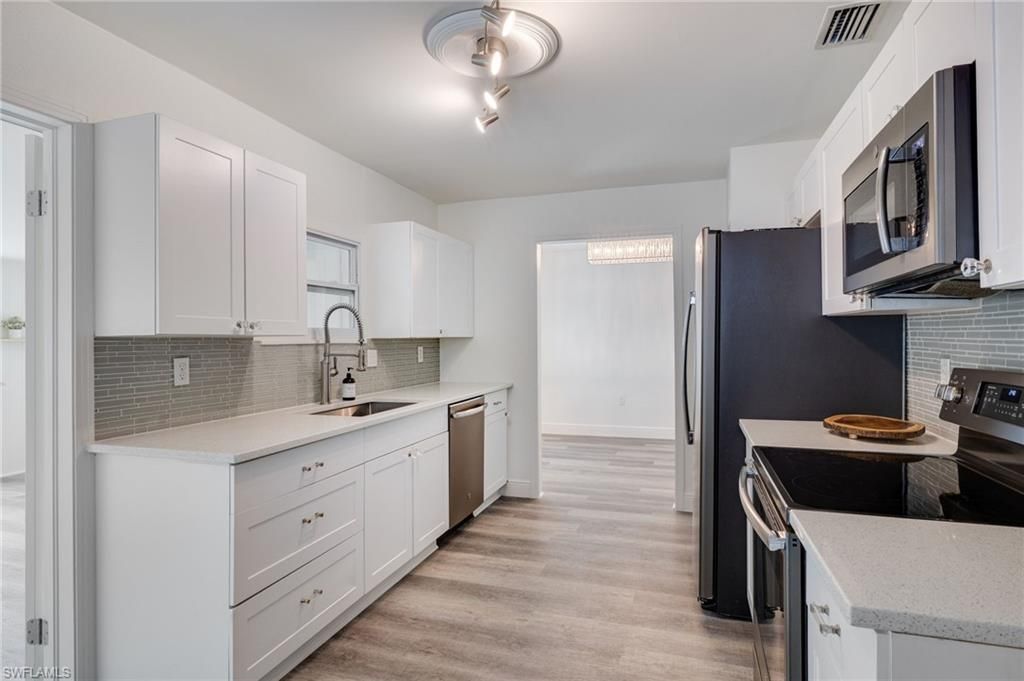 1542 Coconut Dr, Fort Myers, FL 33901 Photo