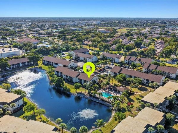 9290 Lake Park DR, Unit 201, FORT MYERS, FL 33919