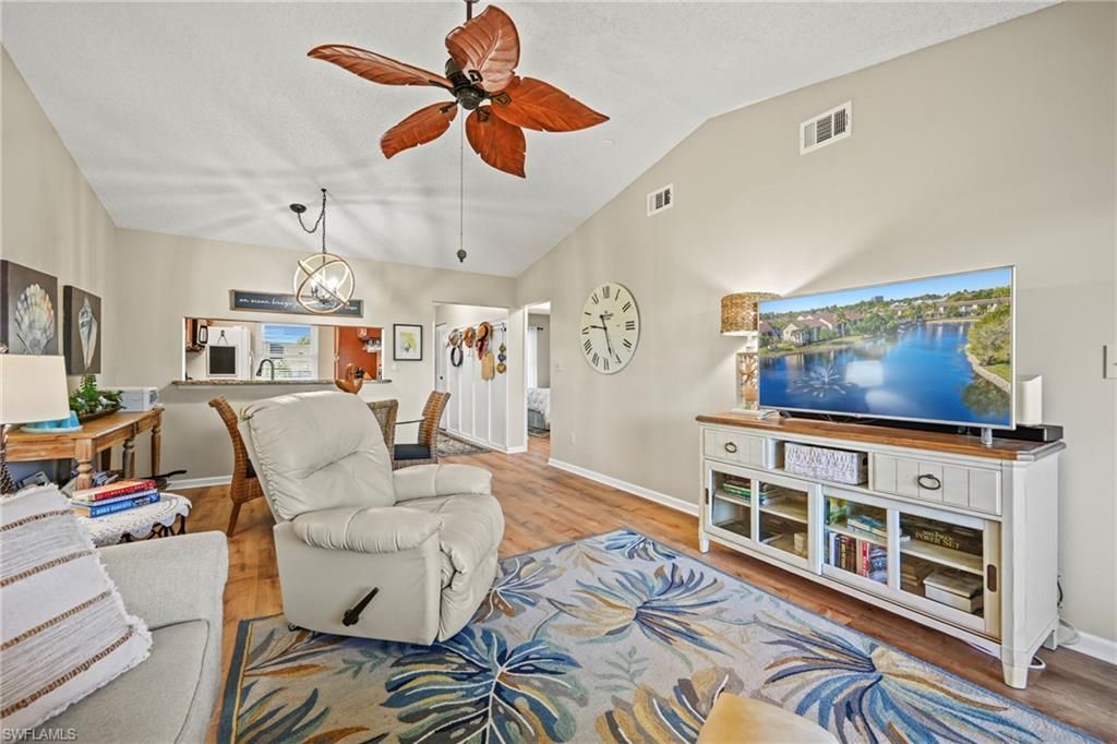 9290 Lake Park Dr, Unit 201, Fort Myers, FL 33919 Photo