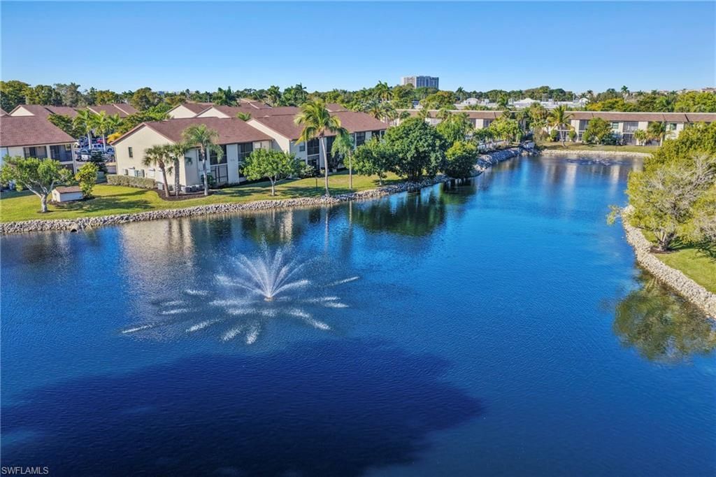 9290 Lake Park Dr, Unit 201, Fort Myers, FL 33919 Photo
