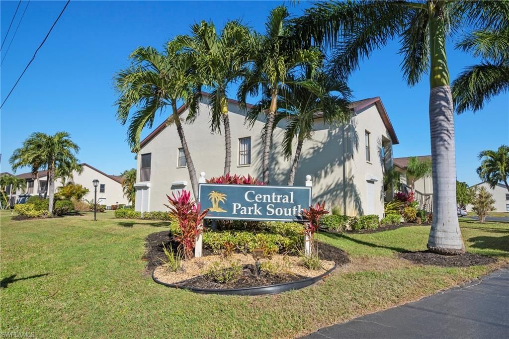 9290 Lake Park Dr, Unit 201, Fort Myers, FL 33919 Photo