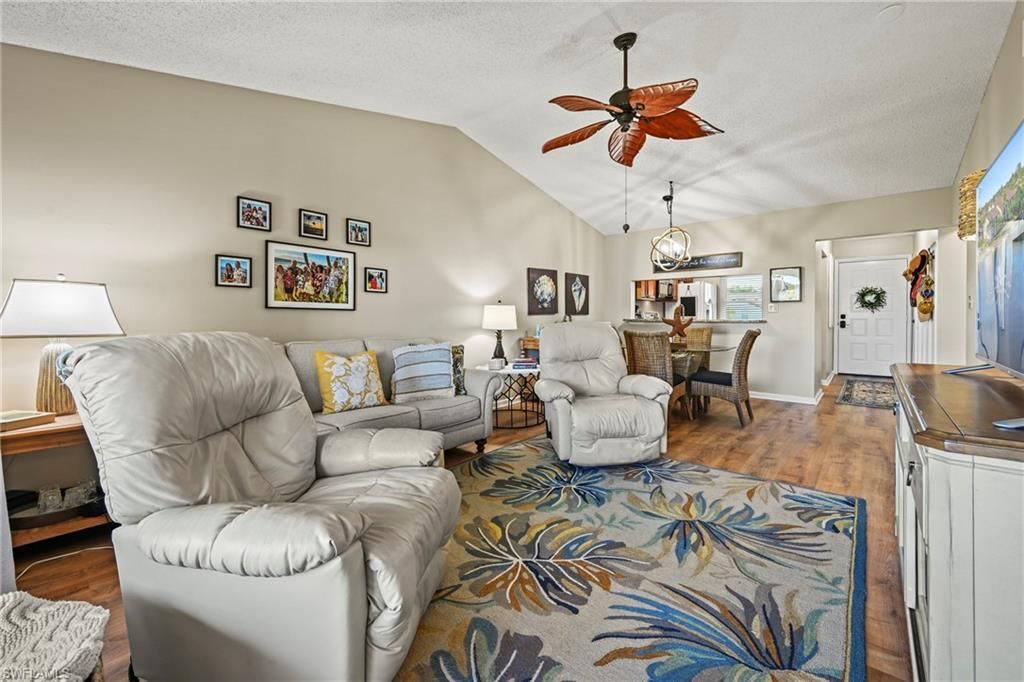 9290 Lake Park Dr, Unit 201, Fort Myers, FL 33919 Photo