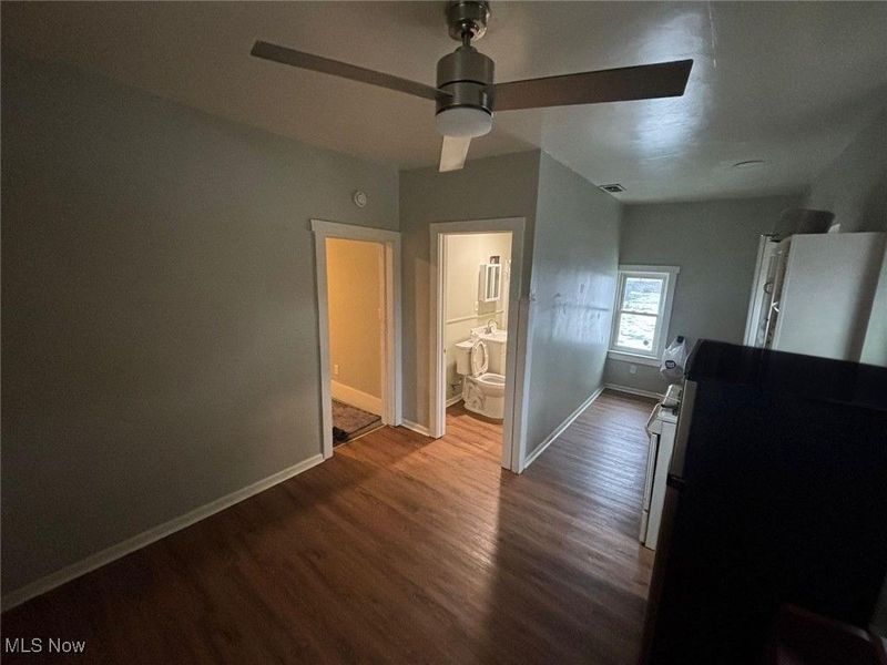 4148 Carlyle Avenue, Cleveland, OH 44109 Photo 14