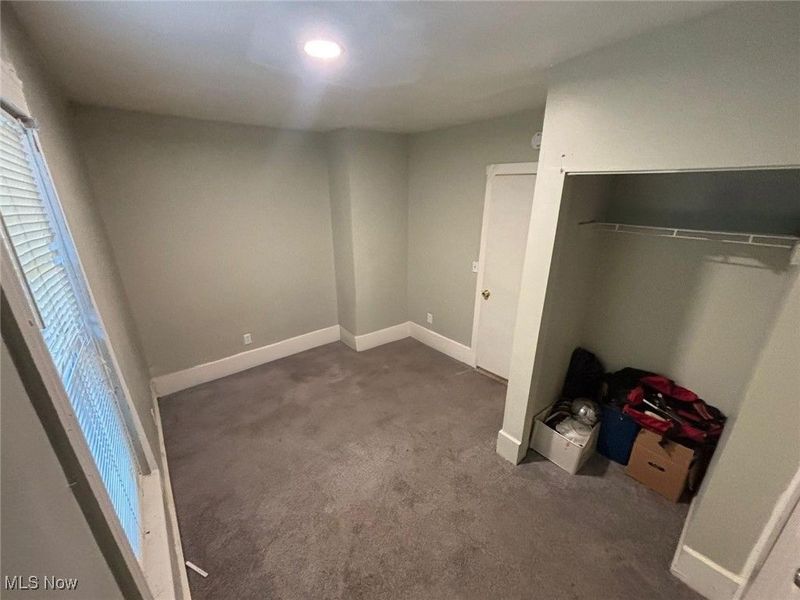 4148 Carlyle Avenue, Cleveland, OH 44109 Photo 16