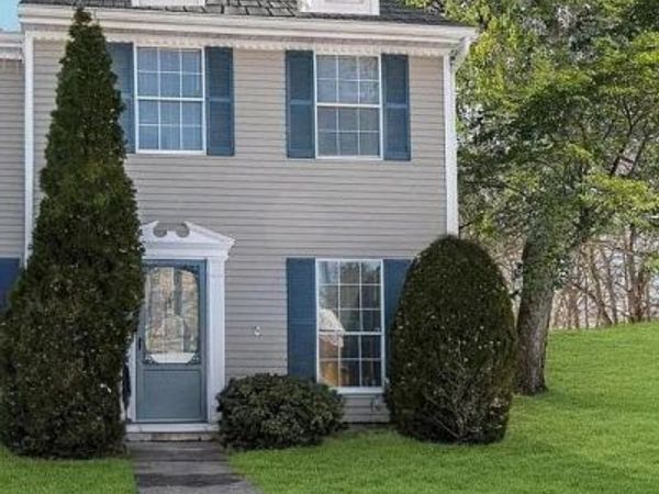 31 Winchester Avenue, Peekskill, NY 10566