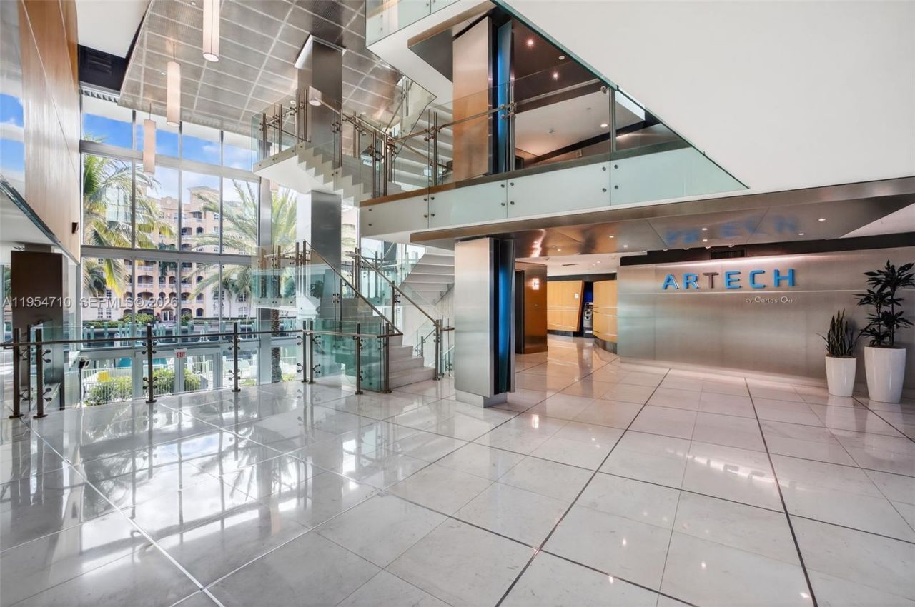 2950 NE 188th St, Unit 302, Aventura, FL 33180 Photo