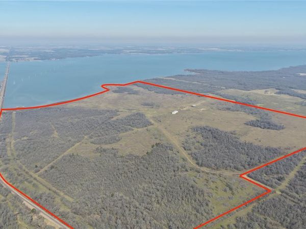 15880 County Road 1260, Streetman, TX 75859