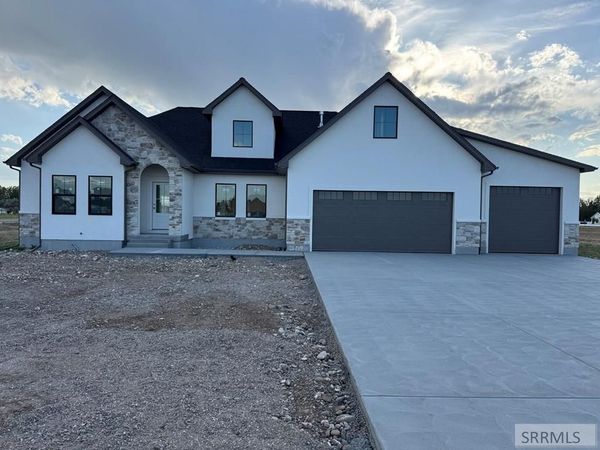 209 N 4117 E, RIGBY, ID 83402