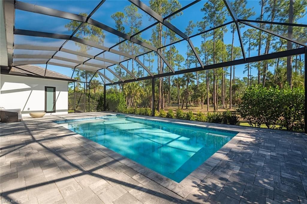 662 9th St Sw, Naples, FL 34117 Photo