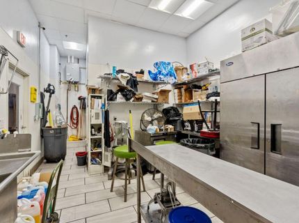 8251 Bruceville Rd #140, Unit 140, Sacramento, CA 95823 Photo