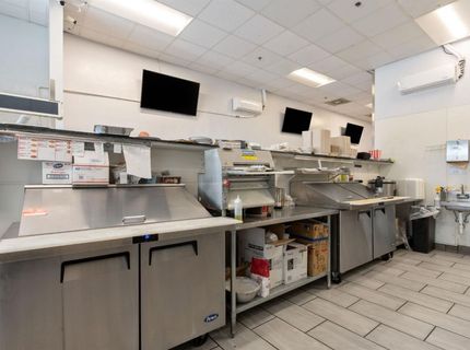 8251 Bruceville Rd #140, Unit 140, Sacramento, CA 95823 Photo