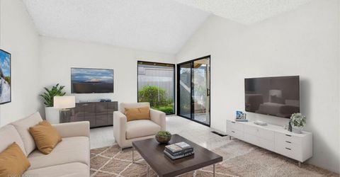 8899 Bluff Ln, Fair Oaks, CA 95628 Photo