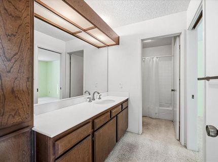 8899 Bluff Ln, Fair Oaks, CA 95628 Photo