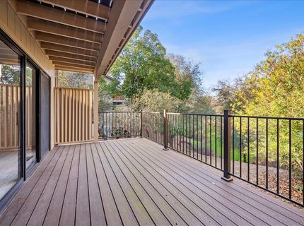 8899 Bluff Ln, Fair Oaks, CA 95628 Photo