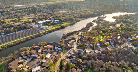 8899 Bluff Ln, Fair Oaks, CA 95628 Photo