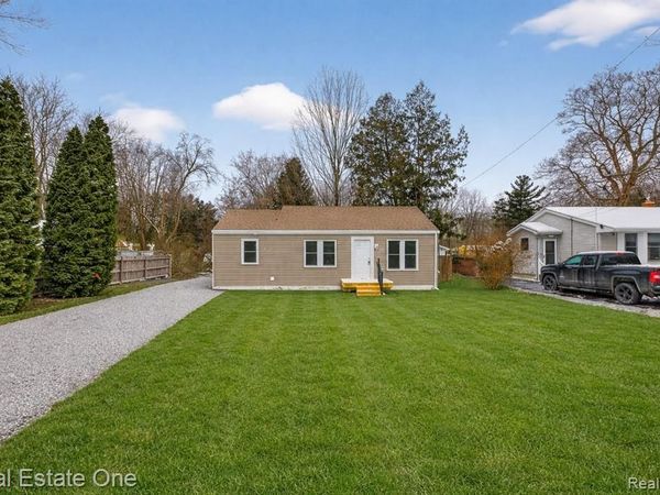 3267 Mills Acres Street, Genesee Twp, MI 48506