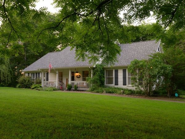 10523 E Lyon Rd, Readyville, TN 37149