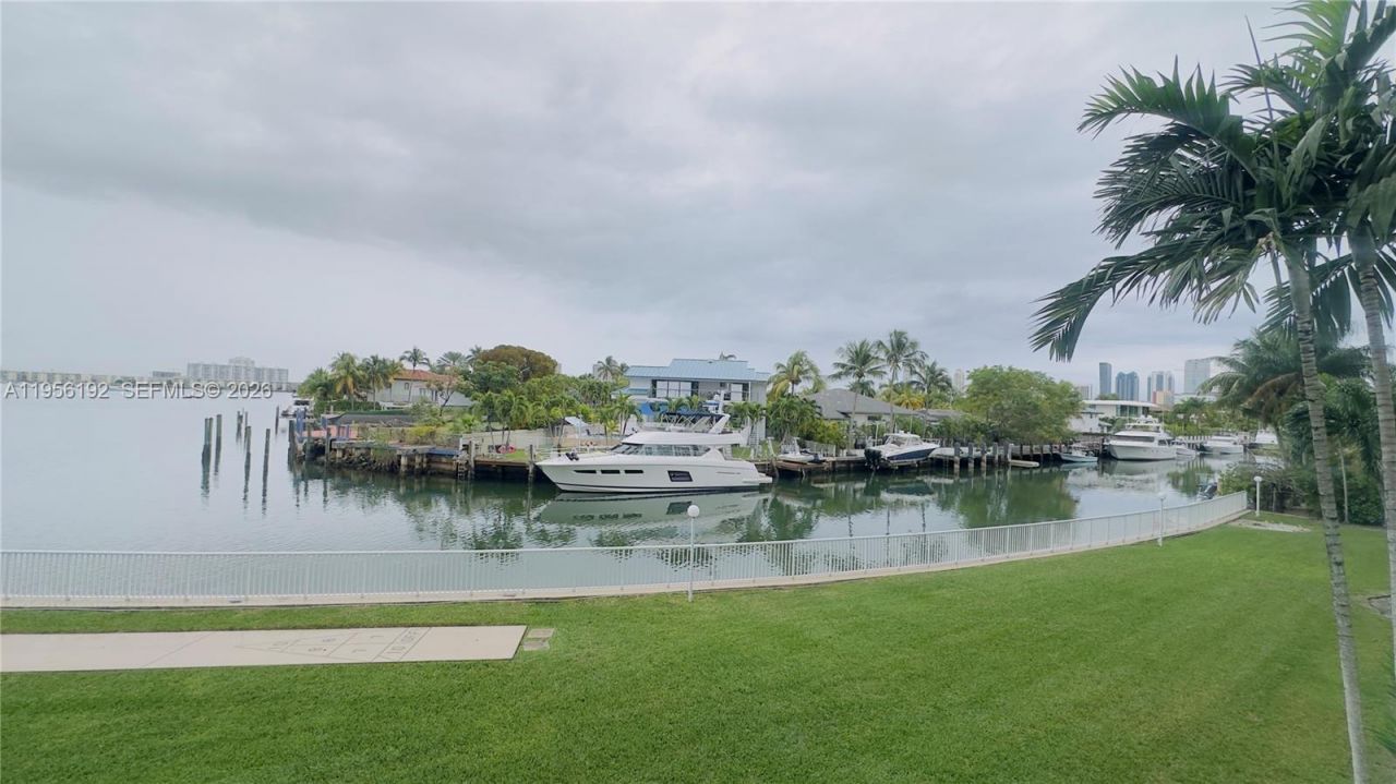 2841 NE 163rd St, Unit 207, North Miami Beach, FL 33160 Main Photo