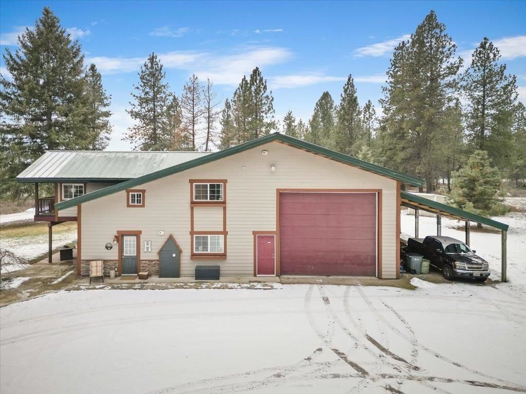 33521 N Charby Ln, Deer Park, WA 99006 Main Photo