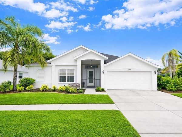 4504 Varsity CIR, LEHIGH ACRES, FL 33971