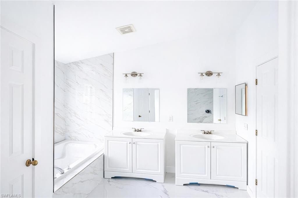 4504 Varsity Cir, Lehigh Acres, FL 33971 Photo