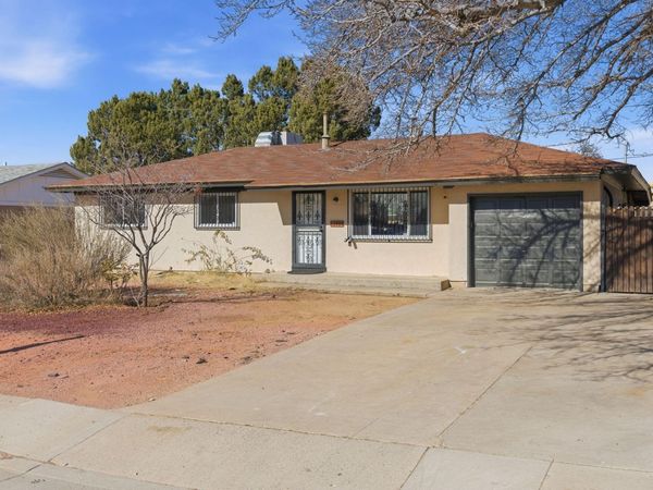 3909 Hilton Avenue NE, Albuquerque, NM 87110