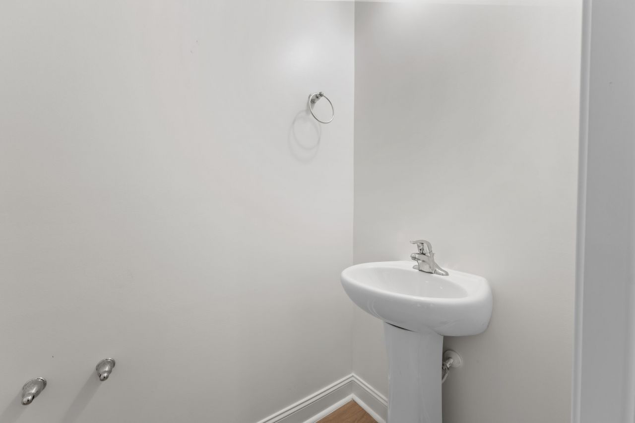 123 Boone Street Photo 11