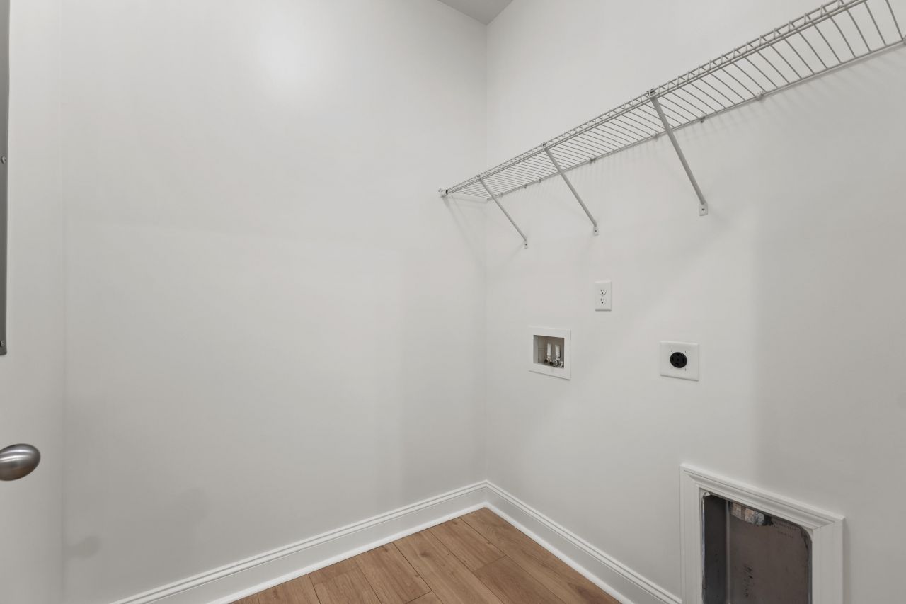 123 Boone Street Photo 12