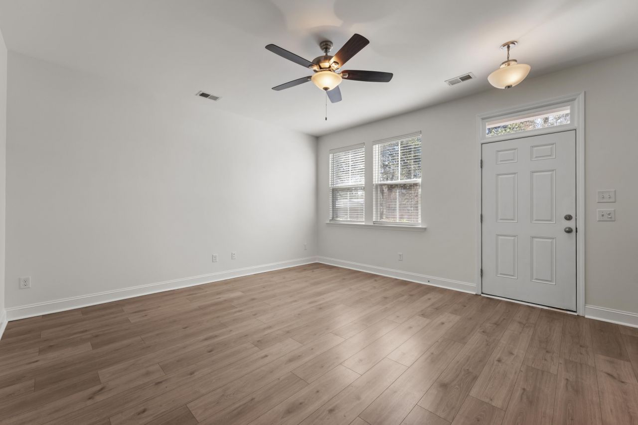 123 Boone Street Photo 3