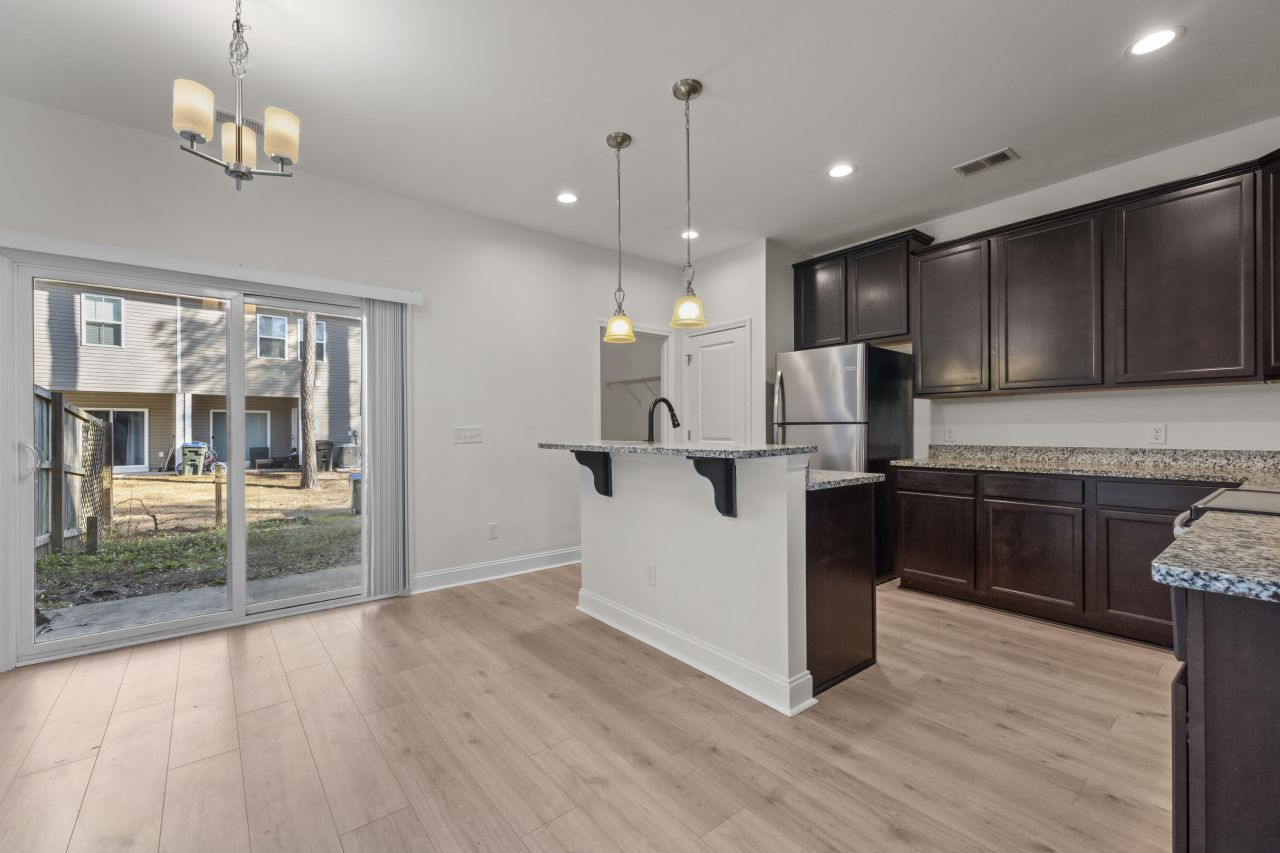 123 Boone Street Photo 7