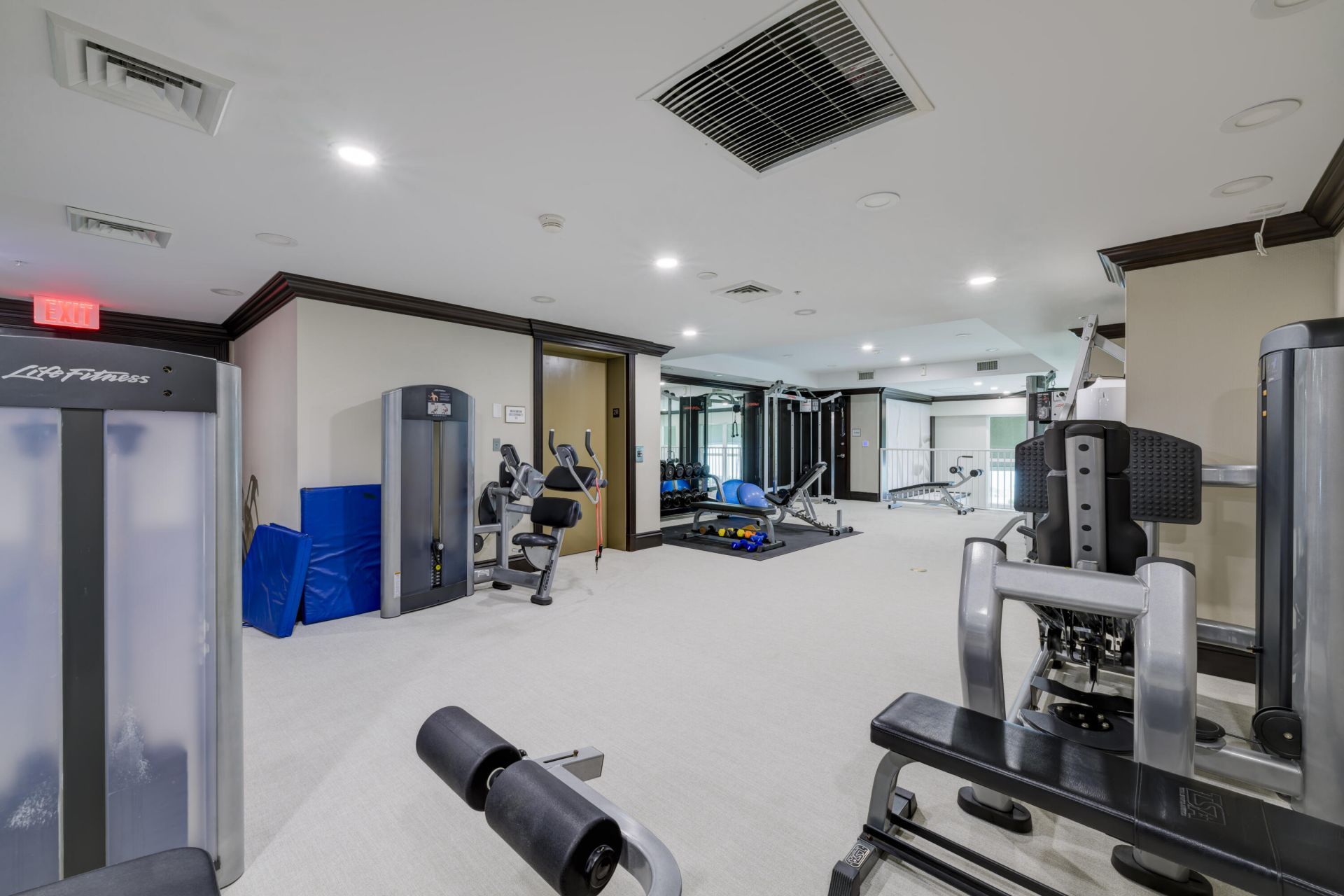 1063 Hillsboro Mile, Unit 807, Hillsboro Beach, FL 33062 Photo