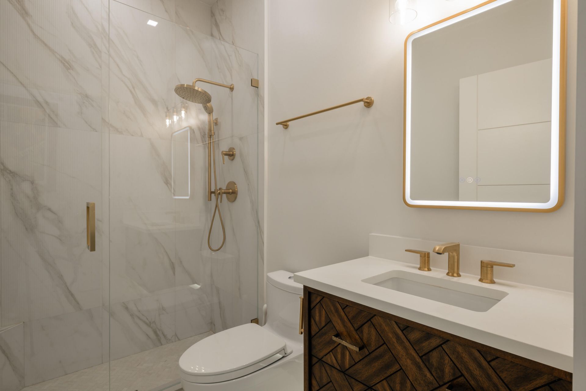 1063 Hillsboro Mile, Unit 807, Hillsboro Beach, FL 33062 Photo